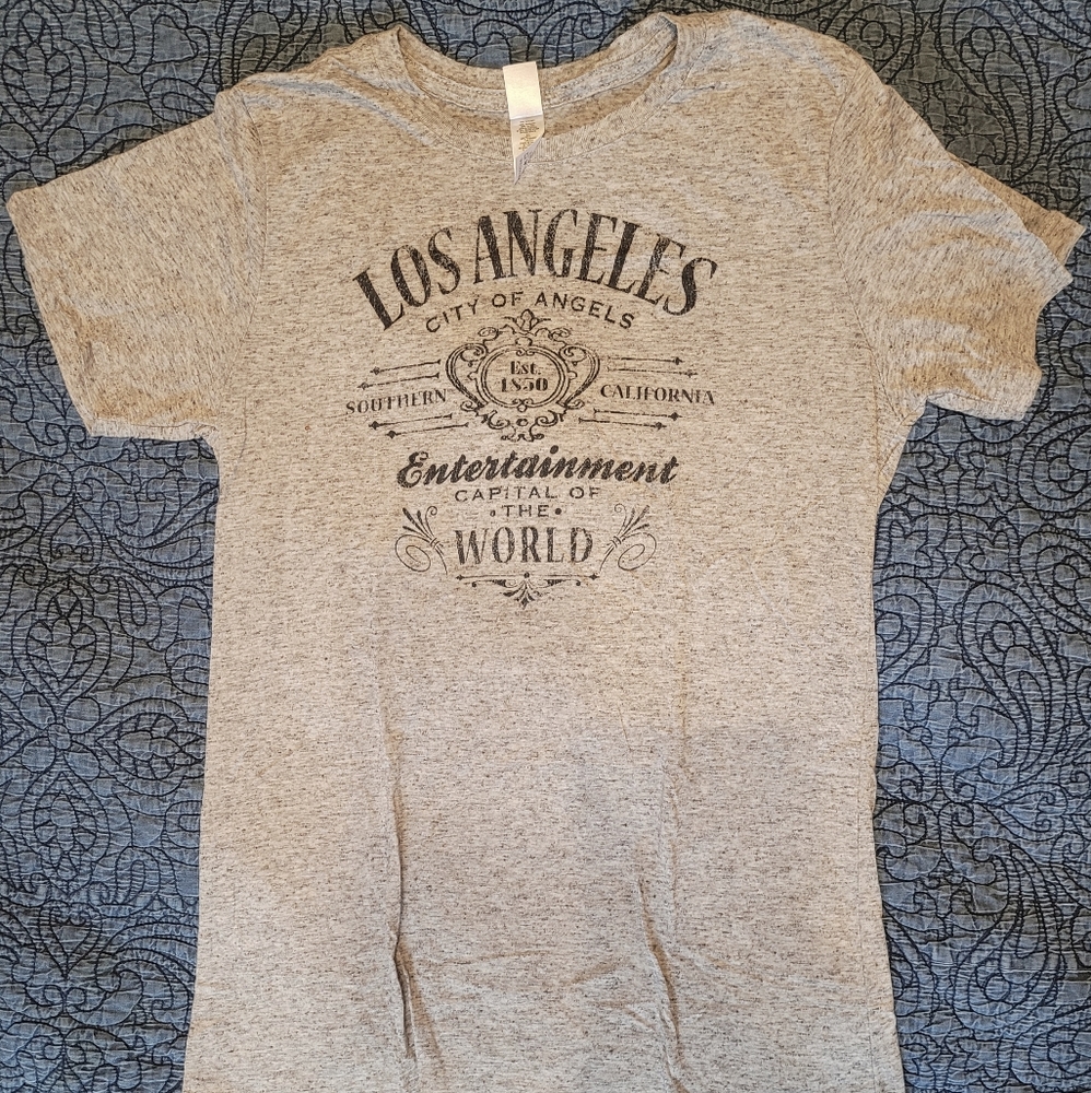 Tee shirt